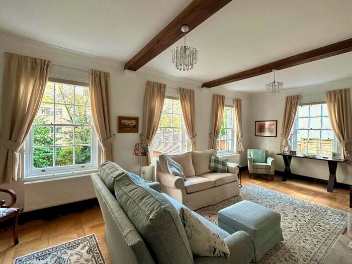 3 Bedroom Detached House For Sale In Parc Wern Road, Sketty, Swansea, SA2