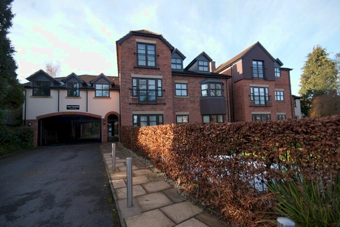 2 Bedroom Flat To Rent In The Tudors, 43-45 Lode Lane, Solihull, West Midlands B91