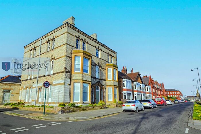 2 Bedroom Flat For Sale In Albion Terrace, Saltburn-By-The-Sea, TS12