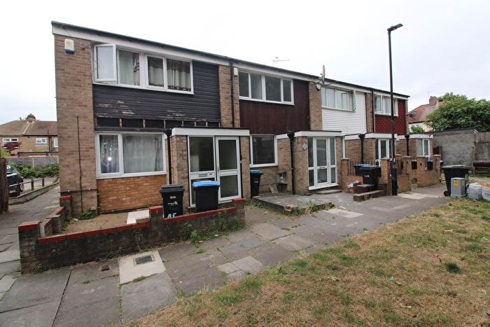 3 Bedroom Property To Rent In Westmoor Gardens, Enfield, EN3