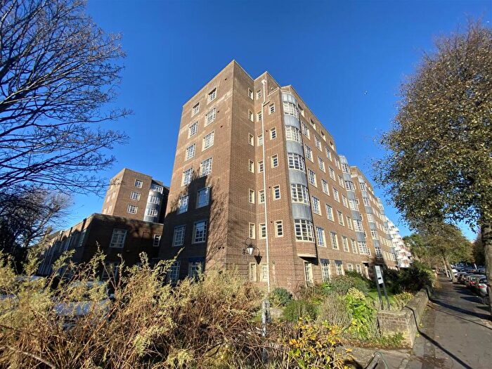 1 Bedroom Retirement Property For Sale In Wilbury Road, Hove, BN3