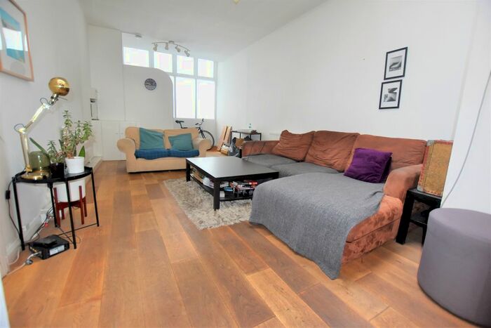 4 Bedroom Flat To Rent In Liverpool Road, London, N1