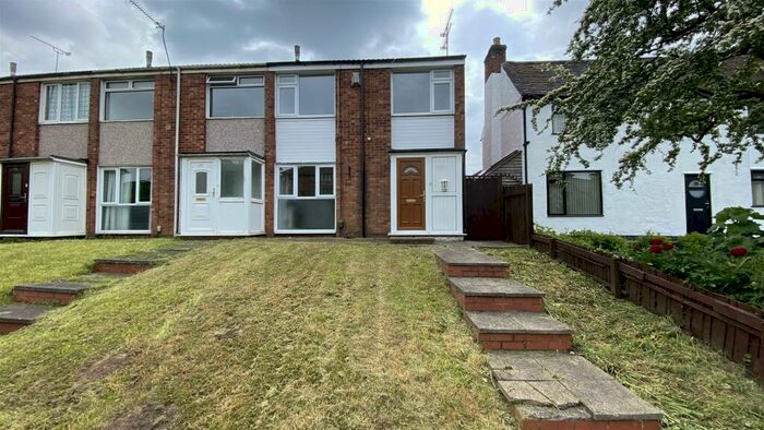 3 Bedroom End Of Terrace House To Rent In Hinckley Road, Walsgrave, CV2