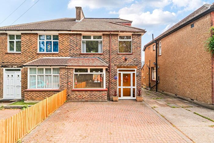 4 Bedroom Semi-Detached House For Sale In Coulsdon Road, Caterham, CR3