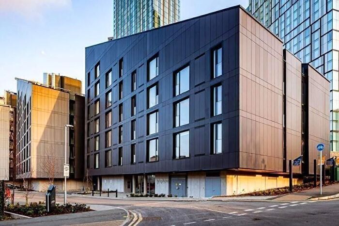 2 Bedroom Flat To Rent In Uptown Riverside, Marlstone Avenue Salford, Manchester, M3