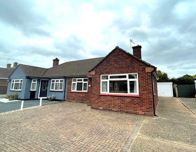 2 Bedroom Semi-Detached Bungalow For Sale In Baden Powell Drive, Prettygate, Colchester, CO3