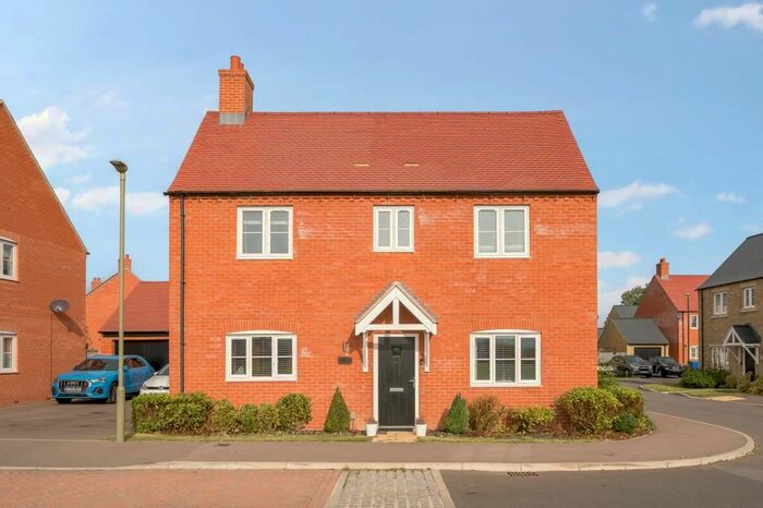 4 Bedroom Detached House For Sale In Ambrosden, Oxfordshire, OX25