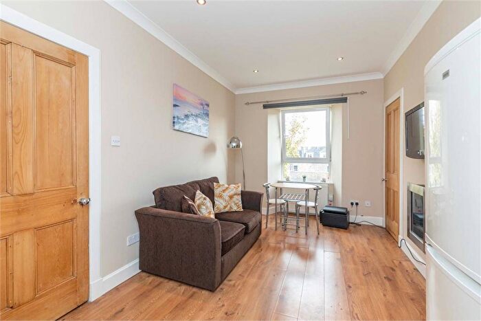 1 Bedroom Flat To Rent In , Spey Terrace, Edinburgh, EH7
