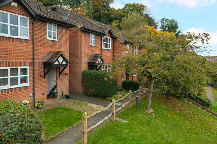 1 Bedroom Terraced House For Sale In Town End Close, Godalming, Surrey, GU7