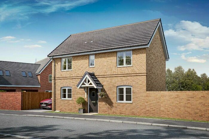 3 Bedroom Detached House To Rent In Chesterwell, Mile End, Colchester, Essex, CO4