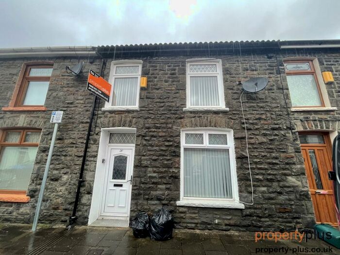 3 Bedroom Terraced House To Rent In Volunteer Street, Pentre - Pentre, CF41