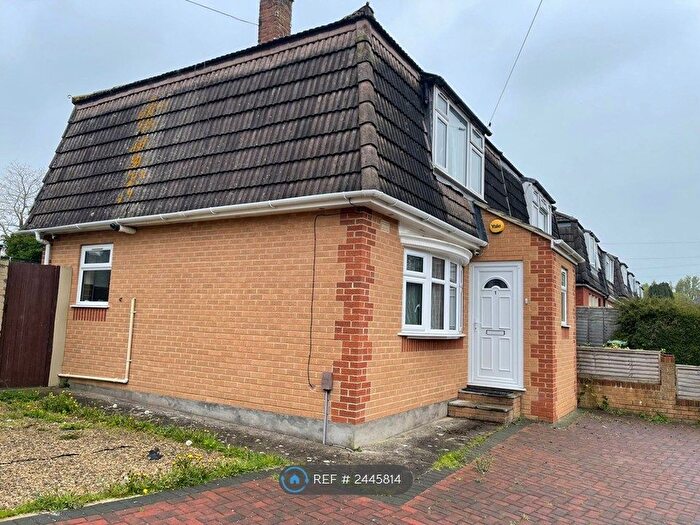 3 Bedroom Semi-Detached House To Rent In Canberra Grove, Filton, Bristol, BS34