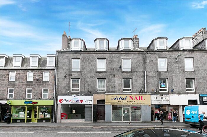 2 Bedroom Flat To Rent In George Street, Aberdeen, AB25