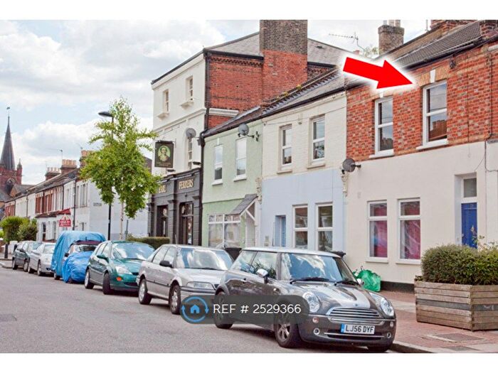 2 Bedroom Flat To Rent In Streatham, London, SW16