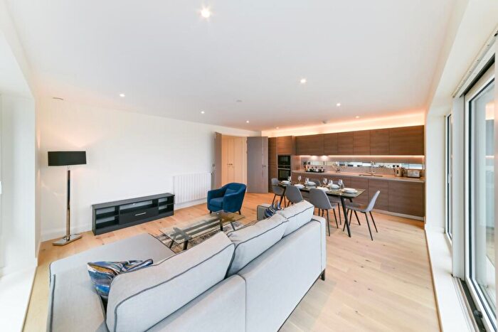 3 Bedroom Flat To Rent In Norton House, Duke Of Wellington Avenue, Woolwich, London, SE18