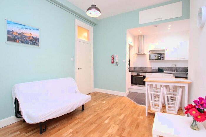 1 Bedroom Flat To Rent In Iona Street, Leith, Edinburgh, EH6