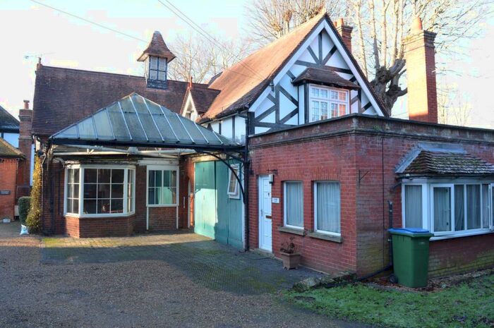 Studio To Rent In Portmore Park Road, Weybridge, KT13