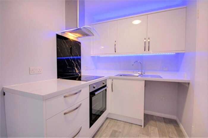 2 Bedroom Apartment To Rent In Rose Street, Rodbourne, Swindon, Wiltshire, SN2