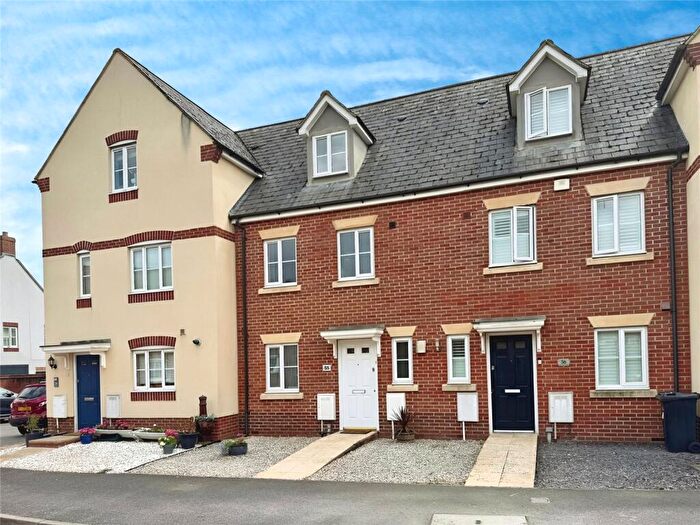 3 Bedroom Terraced House For Sale In Gloucester Avenue, Shinfield, Reading, Berkshire, RG2