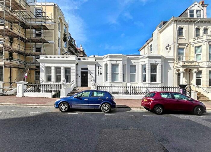 1 Bedroom Flat To Rent In Burlington Place, Eastbourne, BN21