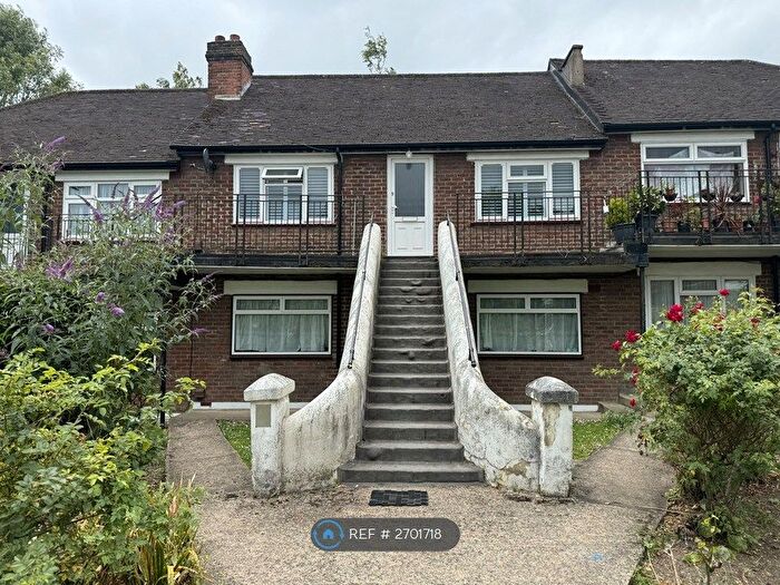 2 Bedroom Flat To Rent In Glebe Road, Stanmore, HA7