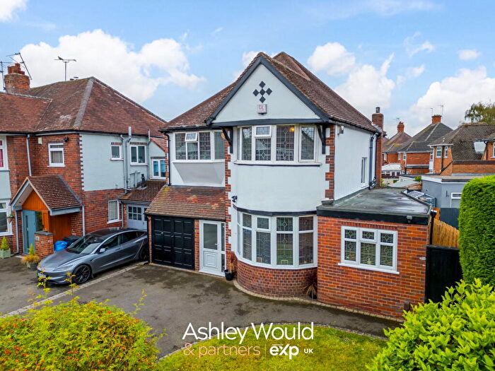 4 Bedroom Detached House For Sale In Gower Road, Halesowen, B62