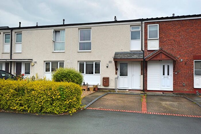 3 Bedroom Terraced House For Sale In Lon Pantyllyn, Newtown, Powys, SY16