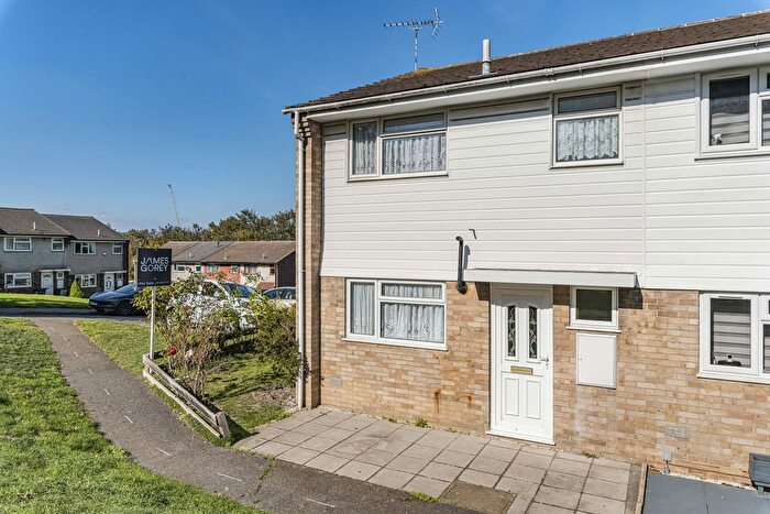 3 Bedroom End Of Terrace House For Sale In Church Road, Greenhithe, DA9