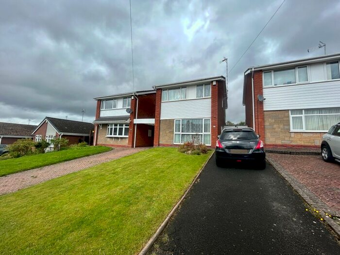 3 Bedroom House To Rent In Birch Road, Oldbury, B68