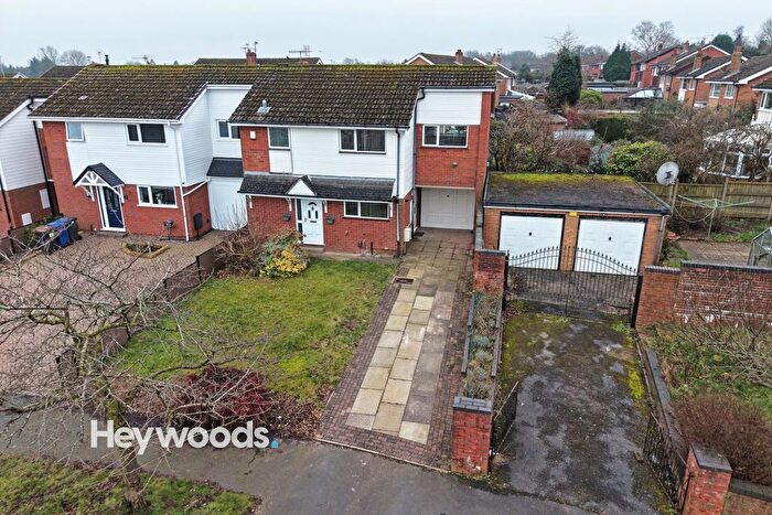 3 Bedroom Link Detached House For Sale In Paris Avenue, Westlands, Newcastle-Under-Lyme, Staffordshire, ST5
