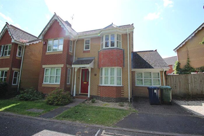 7 Bedroom House To Rent In Mileway Gardens, Headington, OX3