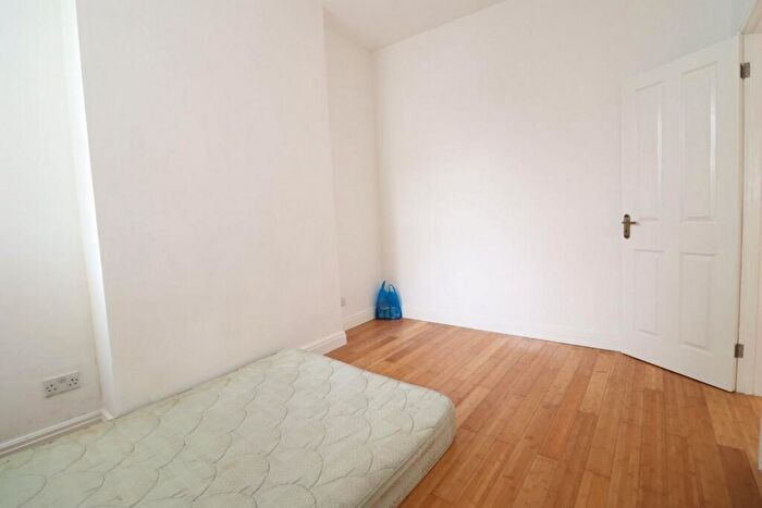 3 Bedroom Flat To Rent In Maude Terrace, St. James Street, E17