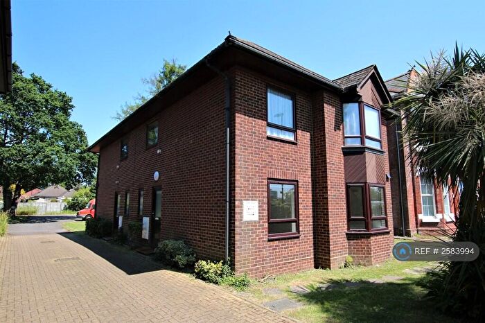 1 Bedroom Flat To Rent In The Pines, Southampton, SO16