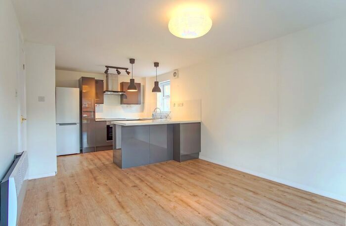 1 Bedroom Apartment To Rent In Langton Way, St Annes, Bristol, BS4