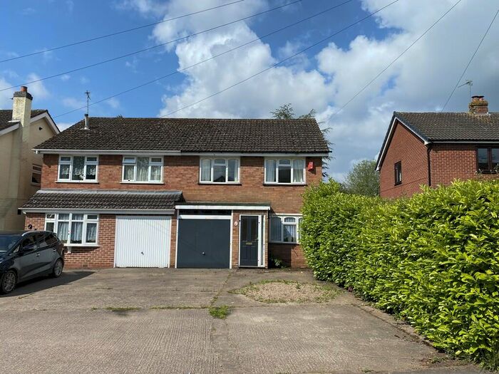 3 Bedroom Semi-Detached House For Sale In Church Street, Coton-in-the-Elms, DE12