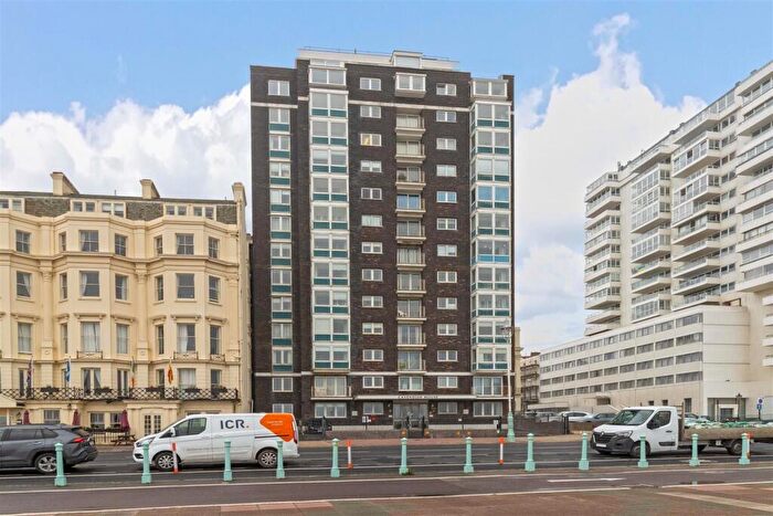 1 Bedroom Flat For Sale In Kings Road, Brighton, BN1