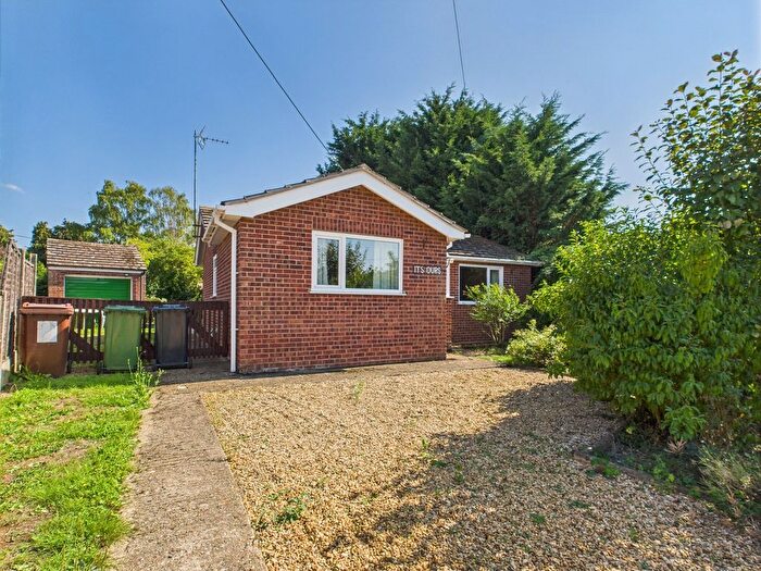 2 Bedroom Detached Bungalow For Sale In Low Road, Stow Bridge, King's Lynn, PE34