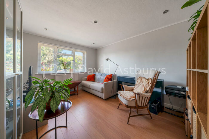 1 Bedroom Apartment To Rent In Summerland Gardens, Muswell Hill, London, N10