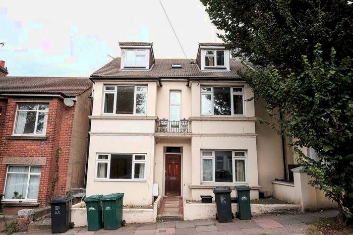 1 Bedroom Semi-Detached House To Rent In Coombe Road, Brighton, BN2