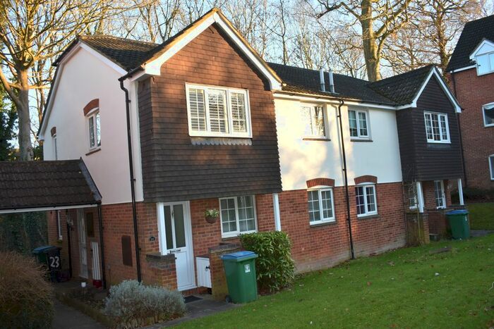 1 Bedroom Maisonette To Rent In Ravenscroft, Watford, WD25