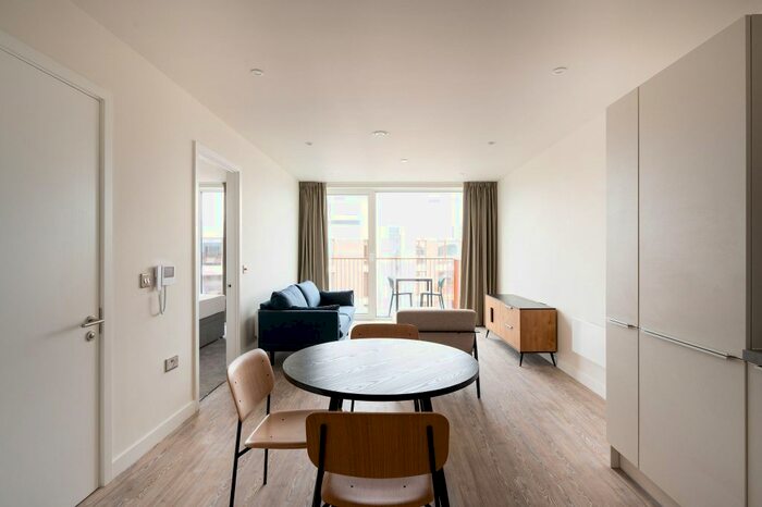 1 Bedroom Flat To Rent In Apartment, The Kell, Gillingham Gate Road, Chatham Docks, Gillingham, ME4