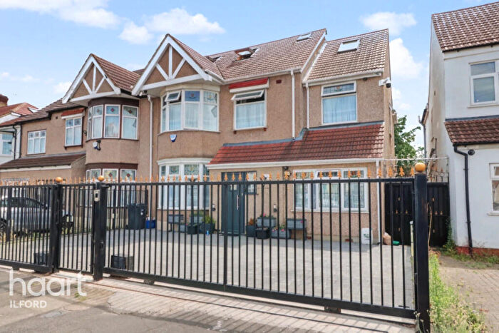7 Bedroom Semi Detached House For Sale In Vaughan Gardens, Ilford, IG1