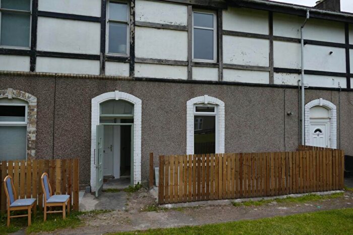 1 Bedroom Flat To Rent In Harland Cottages, Scotstoun, G14