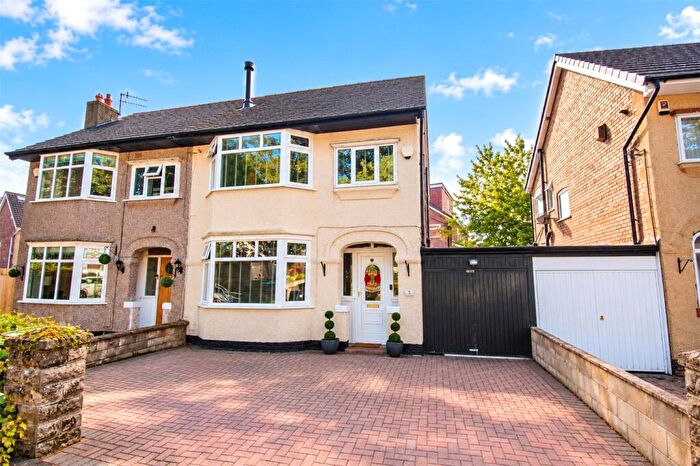 3 Bedroom Semi Detached House For Sale In Kingswood Boulevard, Higher Bebington, Wirral, CH63
