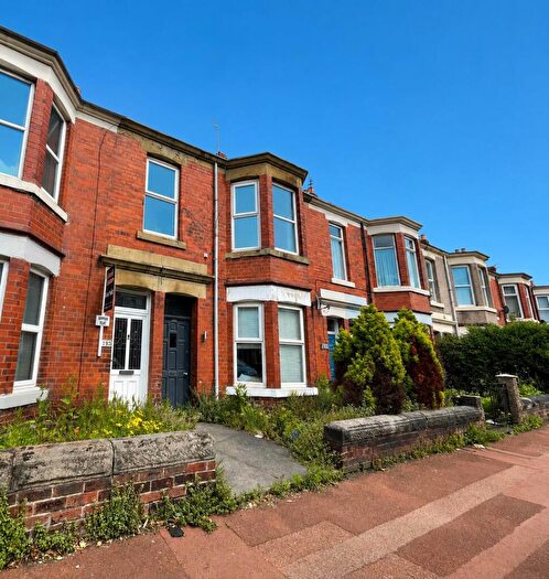 3 Bedroom Flat For Sale In Simonside Terrace, Heaton Newcastle Upon Tyne, NE6