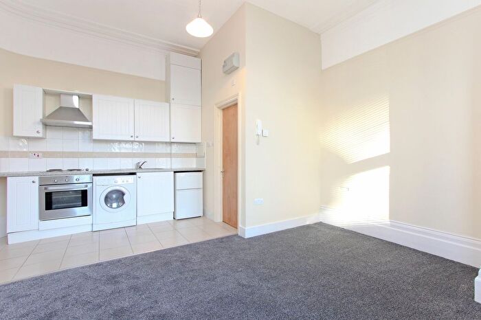 Studio To Rent In Tierney Road, Streatham Hill, SW2