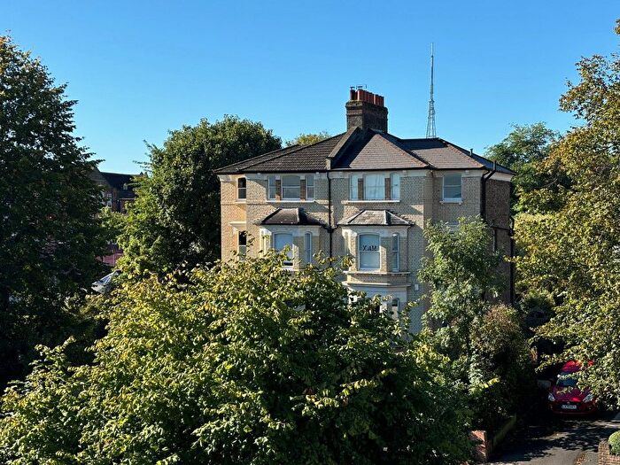 6 Bedroom Semi Detached House For Sale In Kirkdale, Upper Sydenham, SE26