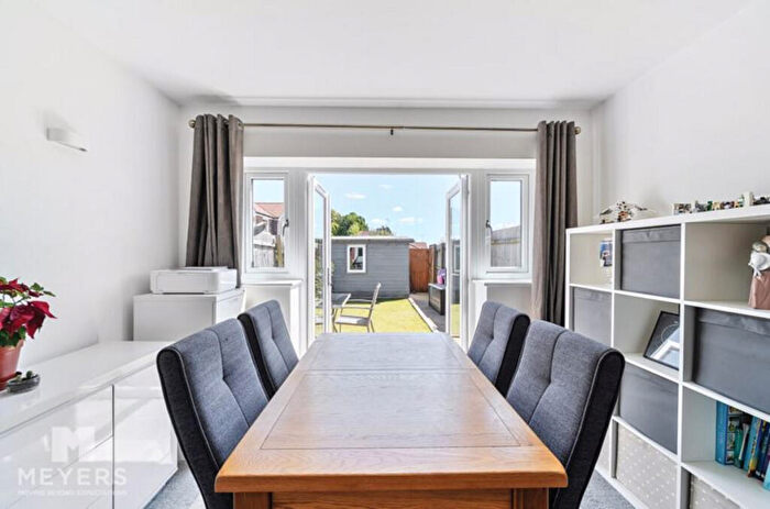 3 Bedroom Terraced House For Sale In Warmwell Road, Crossways, DT2