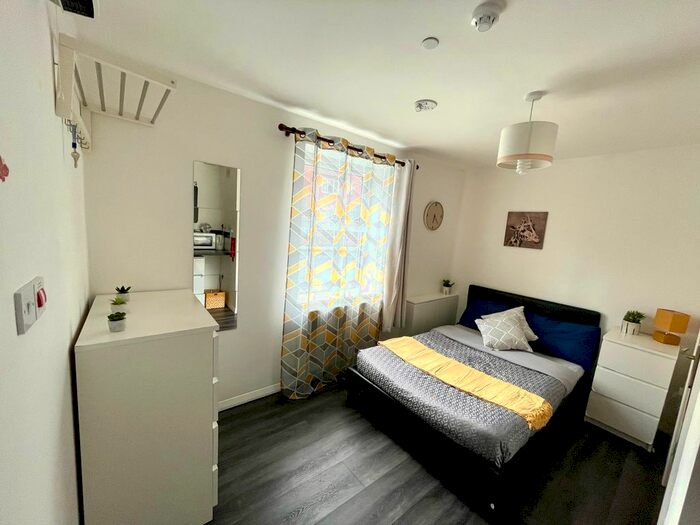 Studio To Rent In Chester Street, Wolverhampton, WV6