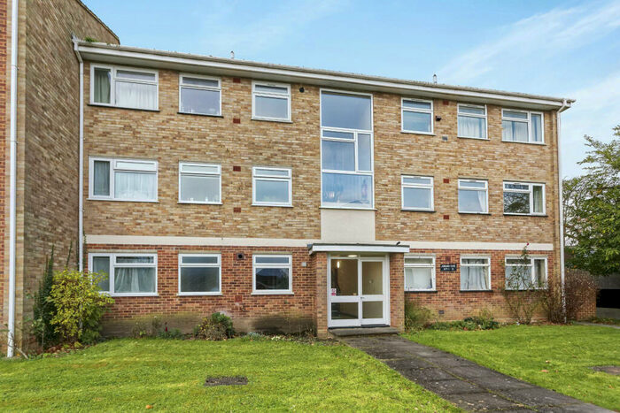 2 Bedroom Apartment To Rent In Guildford, GU1